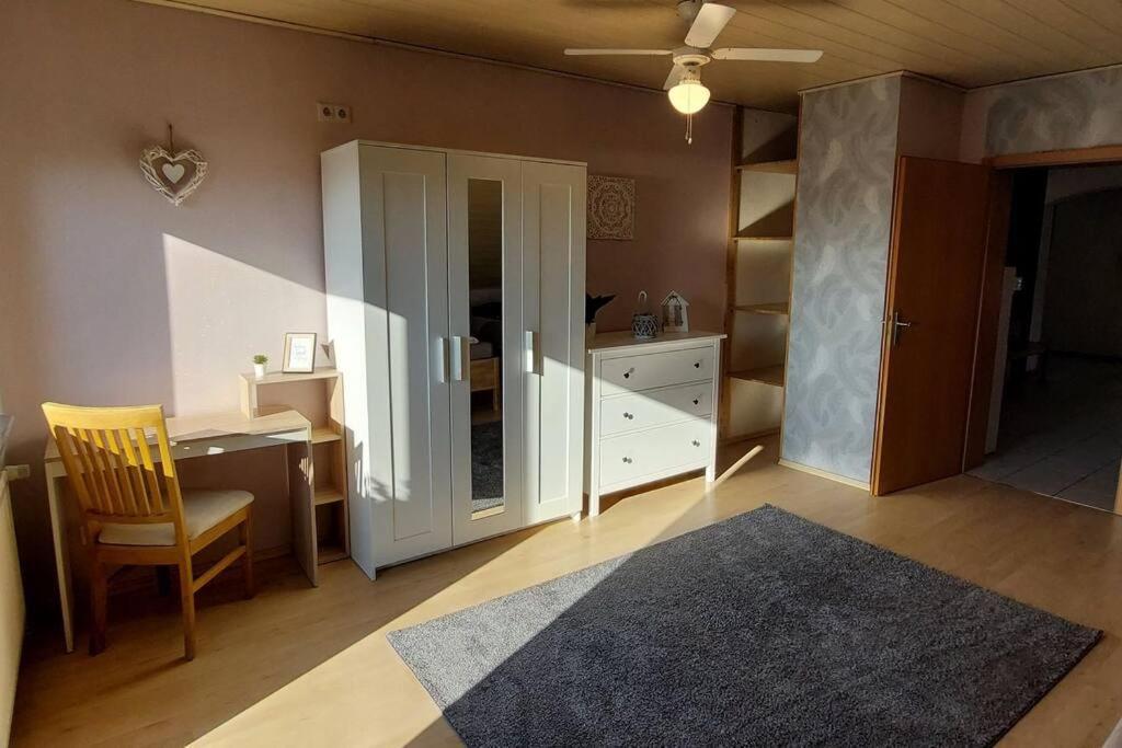 Grosse Tolle 4 Zimmer Ferienwohnung Im Herzen Des Odenwaldes Moerlenbach Exterior photo