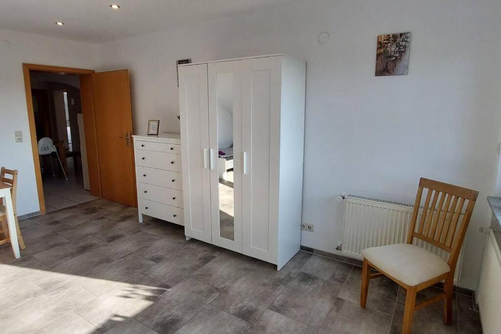 Grosse Tolle 4 Zimmer Ferienwohnung Im Herzen Des Odenwaldes Moerlenbach Exterior photo